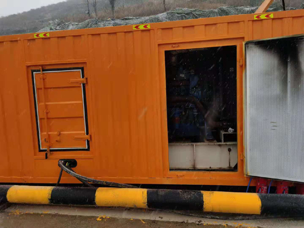 站前发电机出租 柴油发电机组电压低报警怎么办？