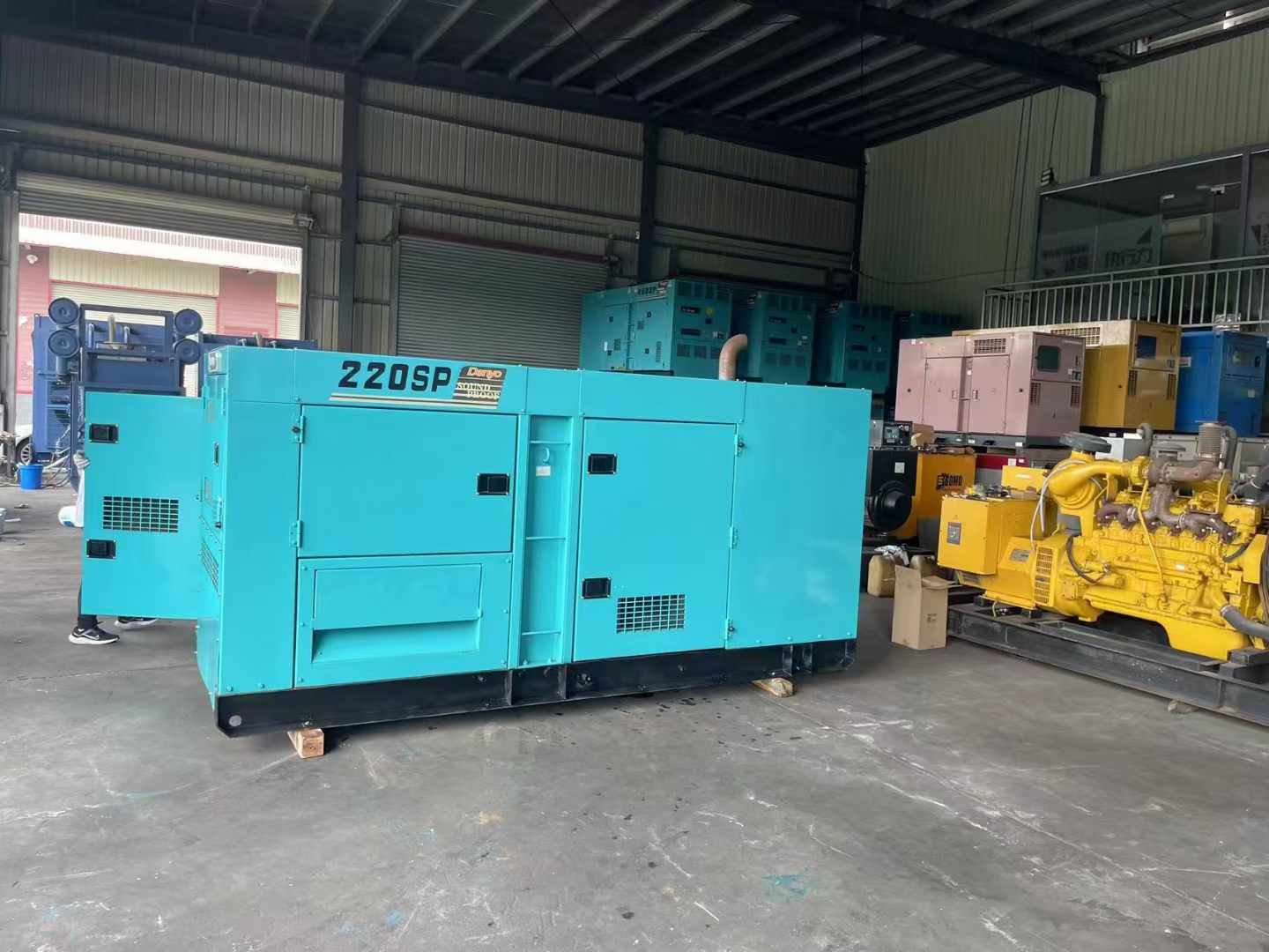 站前800kW 柴油发电机的输出电流波动范围是多少?