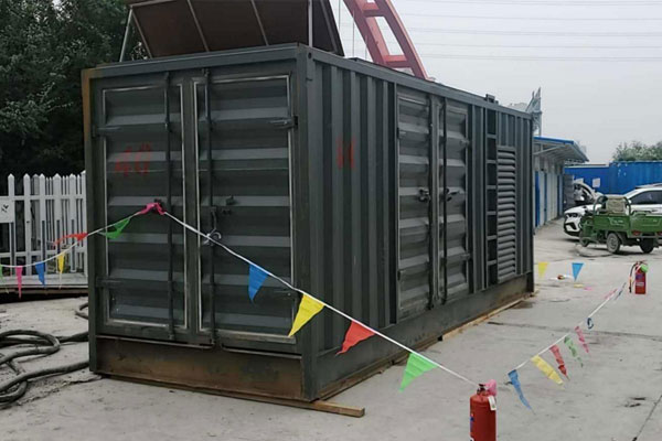 站前发电机租赁空气滤清器多久更换一次?